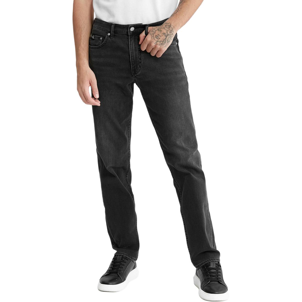 Джинсы мужские черные Calvin Klein
Джинсы мужские черные Calvin Klein