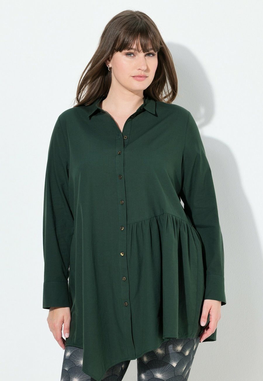 Блуза Ulla Popken Button-down blouse, Emerald Green/Green
Блуза Ulla Popken Button-down blouse, Emerald Green/Green