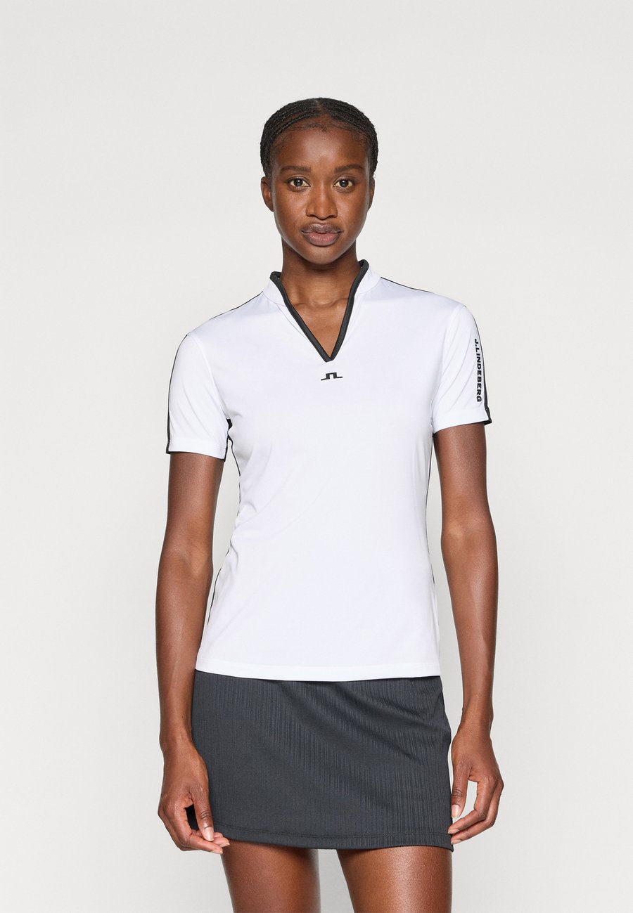 Футболка J.LINDEBERG Sports SOPHIE, White, Белый, Футболка J.LINDEBERG Sports SOPHIE, White
Футболка J.LINDEBERG Sports SOPHIE, White, Белый, Футболка J.LINDEBERG Sports SOPHIE, White