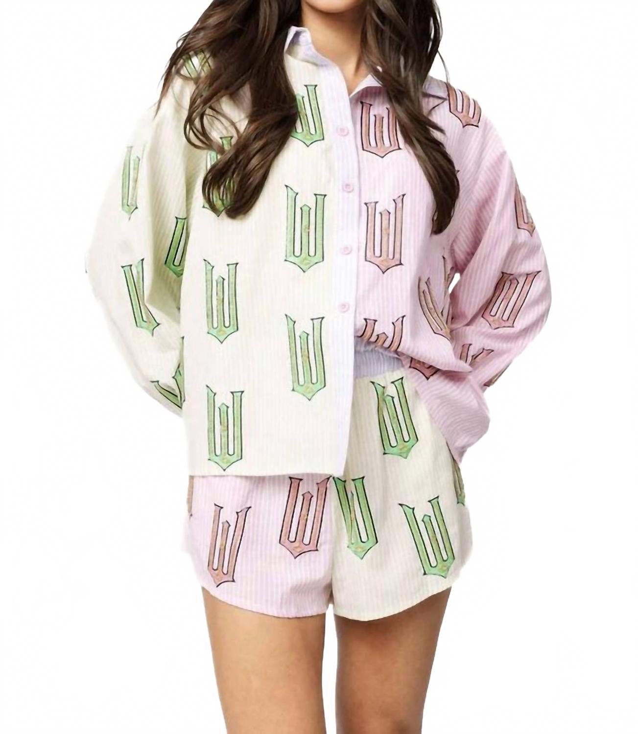 Лицензированный топ Wicked Cotton на пуговицах в цвете зеленый, розовый, лавандовый Queen Of Sparkles, Green Pink Lavender
Лицензированный топ Wicked Cotton на пуговицах в цвете зеленый, розовый, лавандовый Queen Of Sparkles, Green Pink Lavender