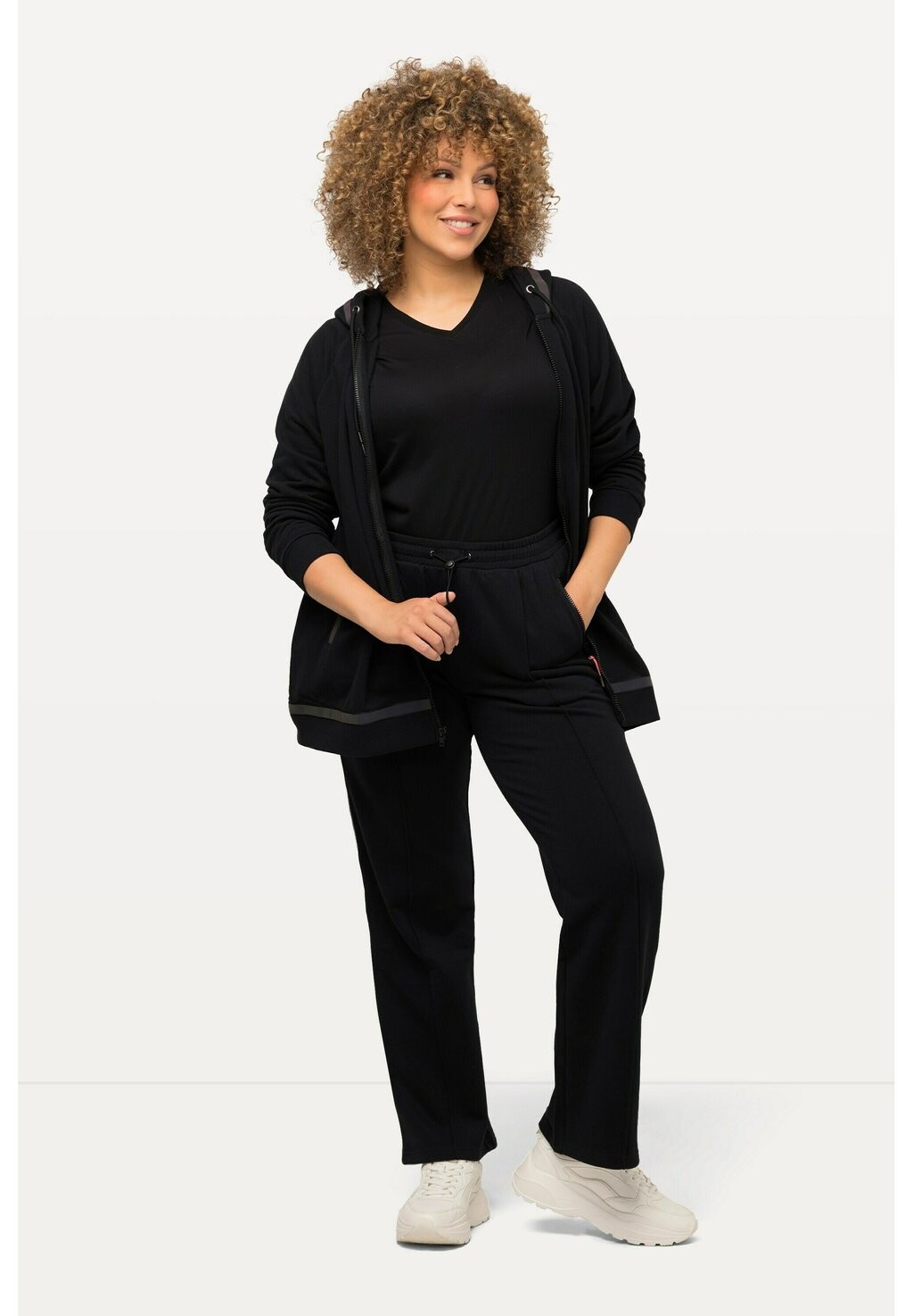 Спортивные брюки Ulla Popken, черный
Спортивные брюки Ulla Popken, черный