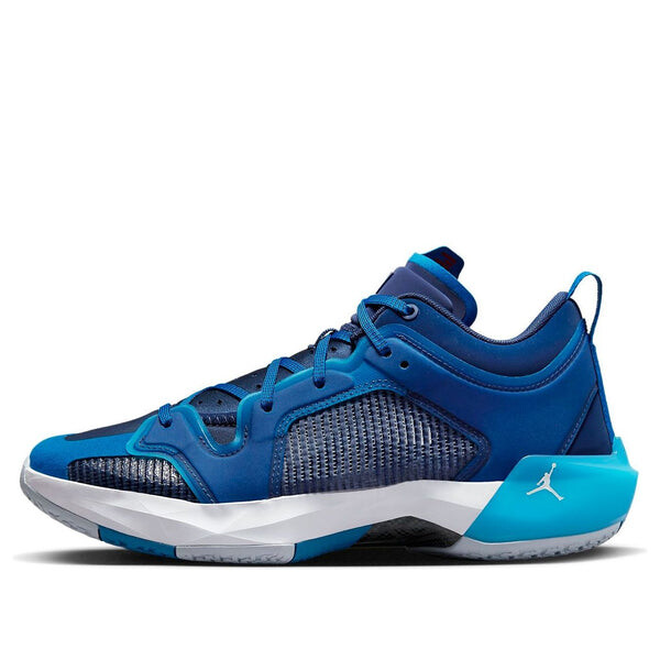 Кроссовки 37 низкие Air Jordan, синий
Кроссовки 37 низкие Air Jordan, синий