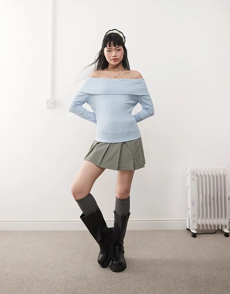 Топ с глубокими складками и вырезом «бардо» в темно-синем цвете Miss Selfridge
Топ с глубокими складками и вырезом «бардо» в темно-синем цвете Miss Selfridge