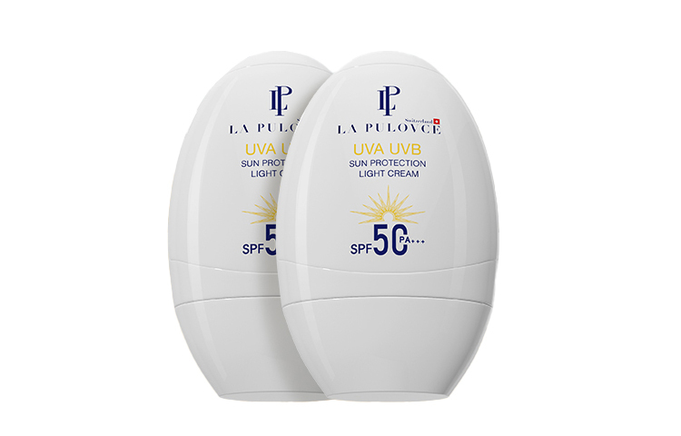 LaPulovce Нежный солнцезащитный лосьон с яичным белком защита от ультрафиолета SPF50+ PA+++ 50г/50г*2/50г*3/50г*5
LaPulovce Нежный солнцезащитный лосьон с яичным белком защита от ультрафиолета SPF50+ PA+++ 50г/50г*2/50г*3/50г*5