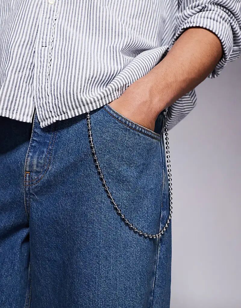 Джинсы-фестиваль ASOS DESIGN с цепочкой серебристого тона
Джинсы-фестиваль ASOS DESIGN с цепочкой серебристого тона