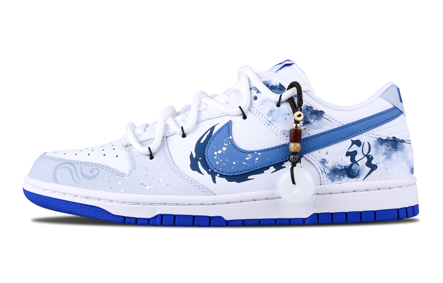 Мужские кроссовки для скейтбординга Nike Dunk, The gradient turns grayish blue 
Мужские кроссовки для скейтбординга Nike Dunk, The gradient turns grayish blue