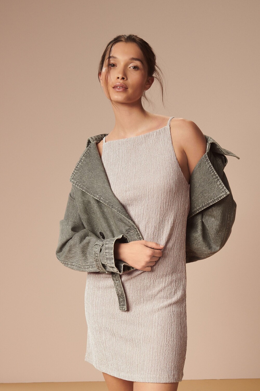 Мини платье с квадратным вырезом и текстурой Next, серый
Мини платье с квадратным вырезом и текстурой Next, серый