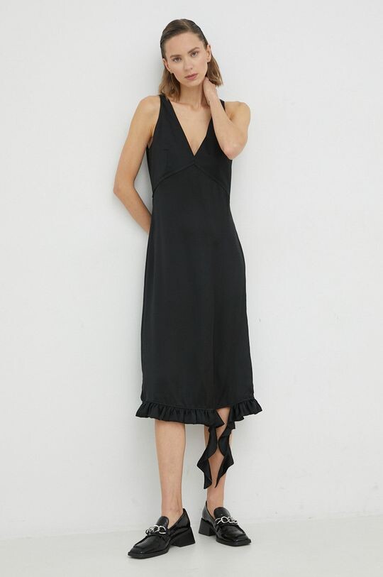 Платье Remain, черный
Платье Remain, черный