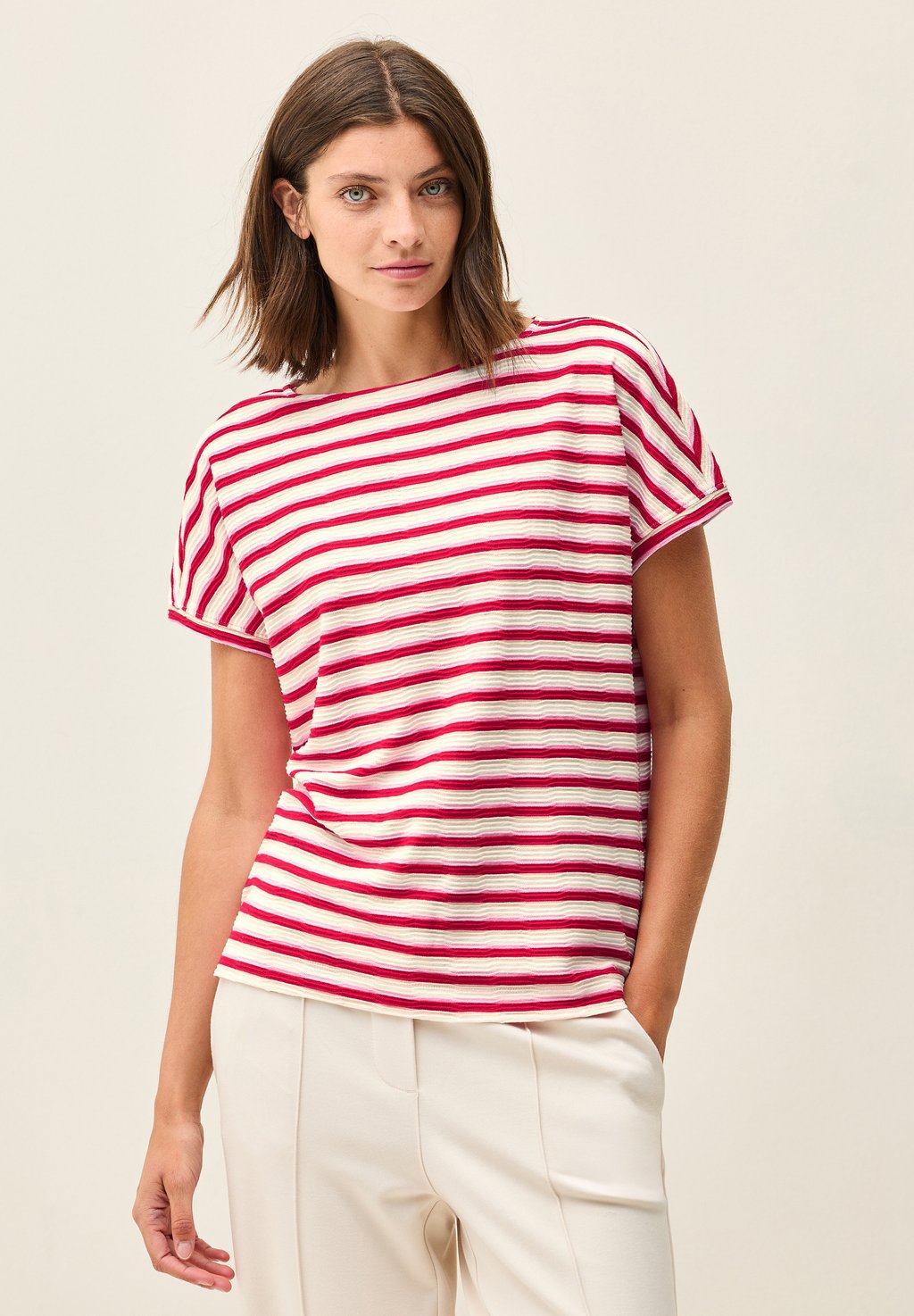 Футболка с принтом Cecil, металлик красный
Футболка с принтом Cecil, металлик красный