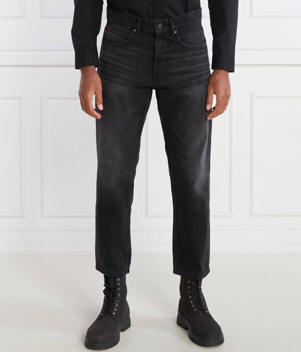 Джинсы мужские Hugo 340 укороченные, черный
Джинсы мужские Hugo 340 укороченные, черный