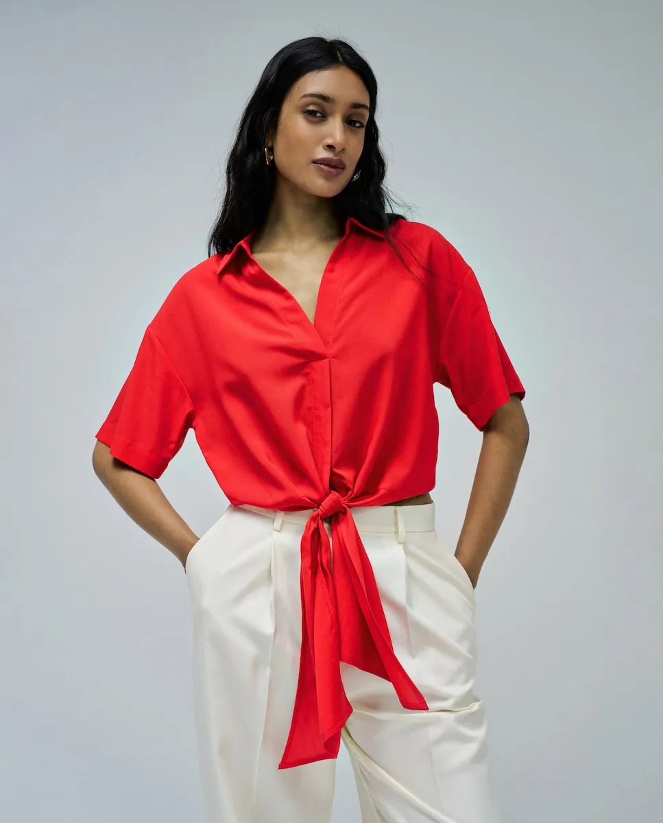 Женская рубашка из светлого денима с бантом на подоле Salsa Jeans, красный
Женская рубашка из светлого денима с бантом на подоле Salsa Jeans, красный