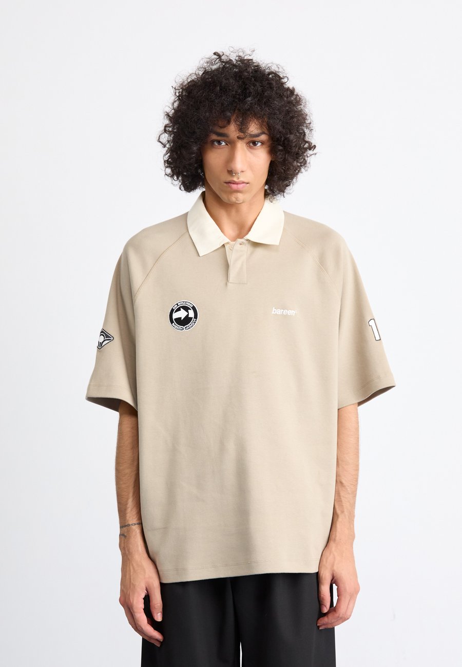 Поло Bareen OVERSIZED, Laurel Oak/Beige, Бежевый, Поло Bareen OVERSIZED, Laurel Oak/Beige
Поло Bareen OVERSIZED, Laurel Oak/Beige, Бежевый, Поло Bareen OVERSIZED, Laurel Oak/Beige