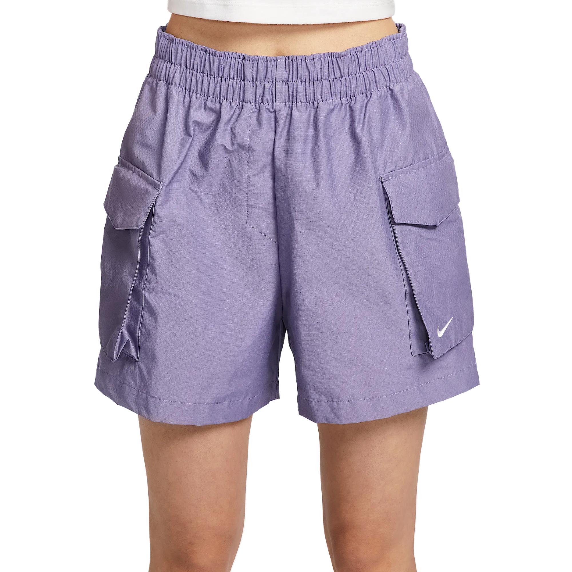 Nike Спортивные карго-шорты женские Soft Purple
Nike Спортивные карго-шорты женские Soft Purple