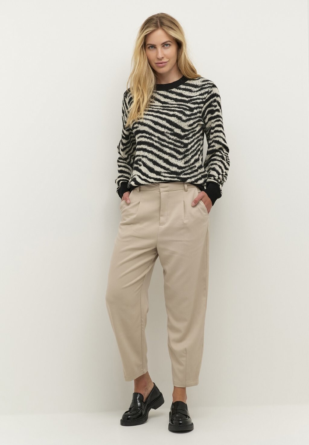 Чино Kaffe, Серый, Чино Kaffe
Чино Kaffe, Серый, Чино Kaffe