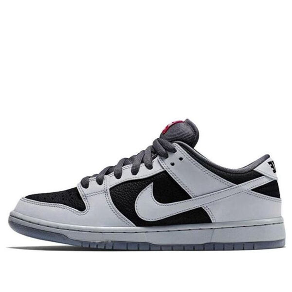 Кроссовки x atlas sb dunk low premium Nike, белый
Кроссовки x atlas sb dunk low premium Nike, белый