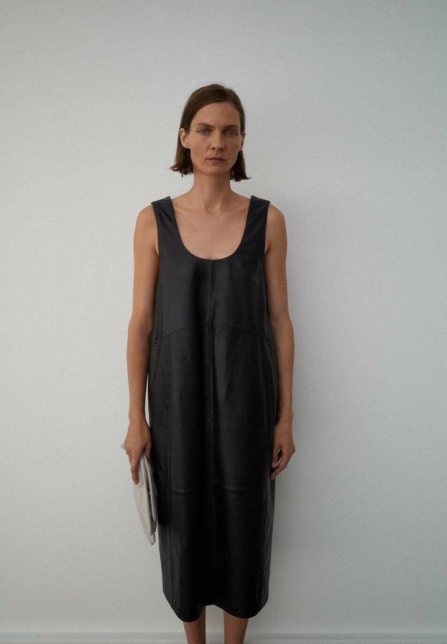 Платье Mango Day dress, Black
Платье Mango Day dress, Black