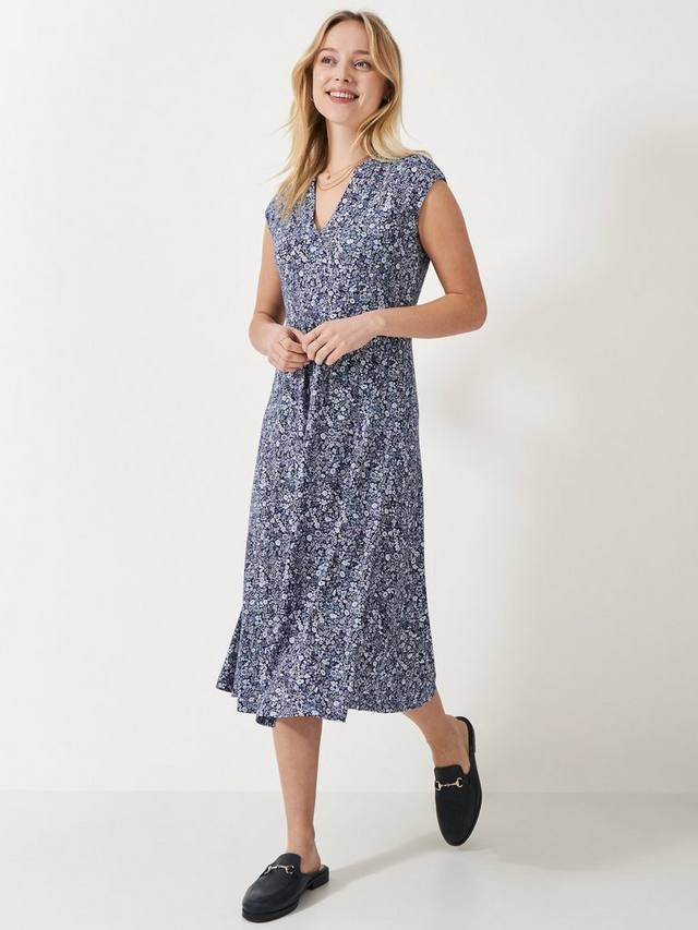 Платье Nina Hazel с цветочным принтом из вискозы LENZING ECOVERO Crew Clothing
Платье Nina Hazel с цветочным принтом из вискозы LENZING ECOVERO Crew Clothing