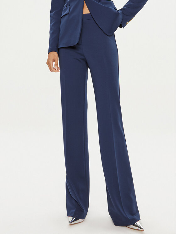 Брюки regular fit Hulka 100054 A0HM Pinko, синий
Брюки regular fit Hulka 100054 A0HM Pinko, синий