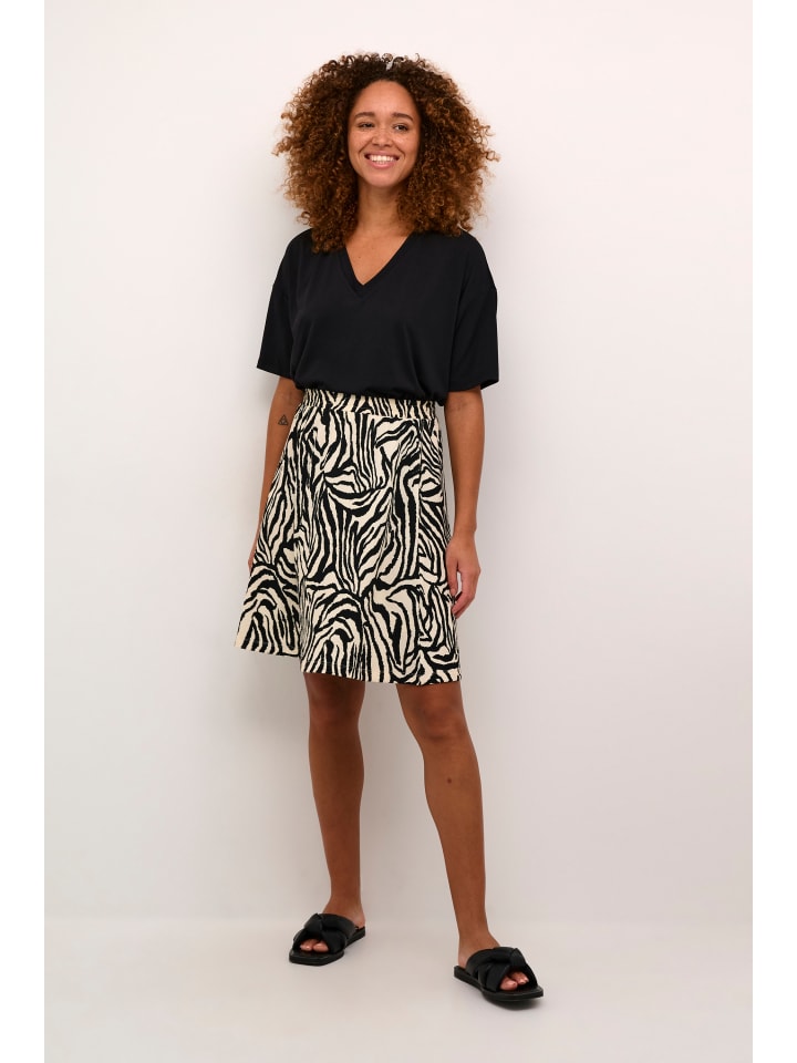 Kaffe Юбка KAsasha, стандартный крой, черно-белый с принтом
Kaffe Юбка KAsasha, стандартный крой, черно-белый с принтом