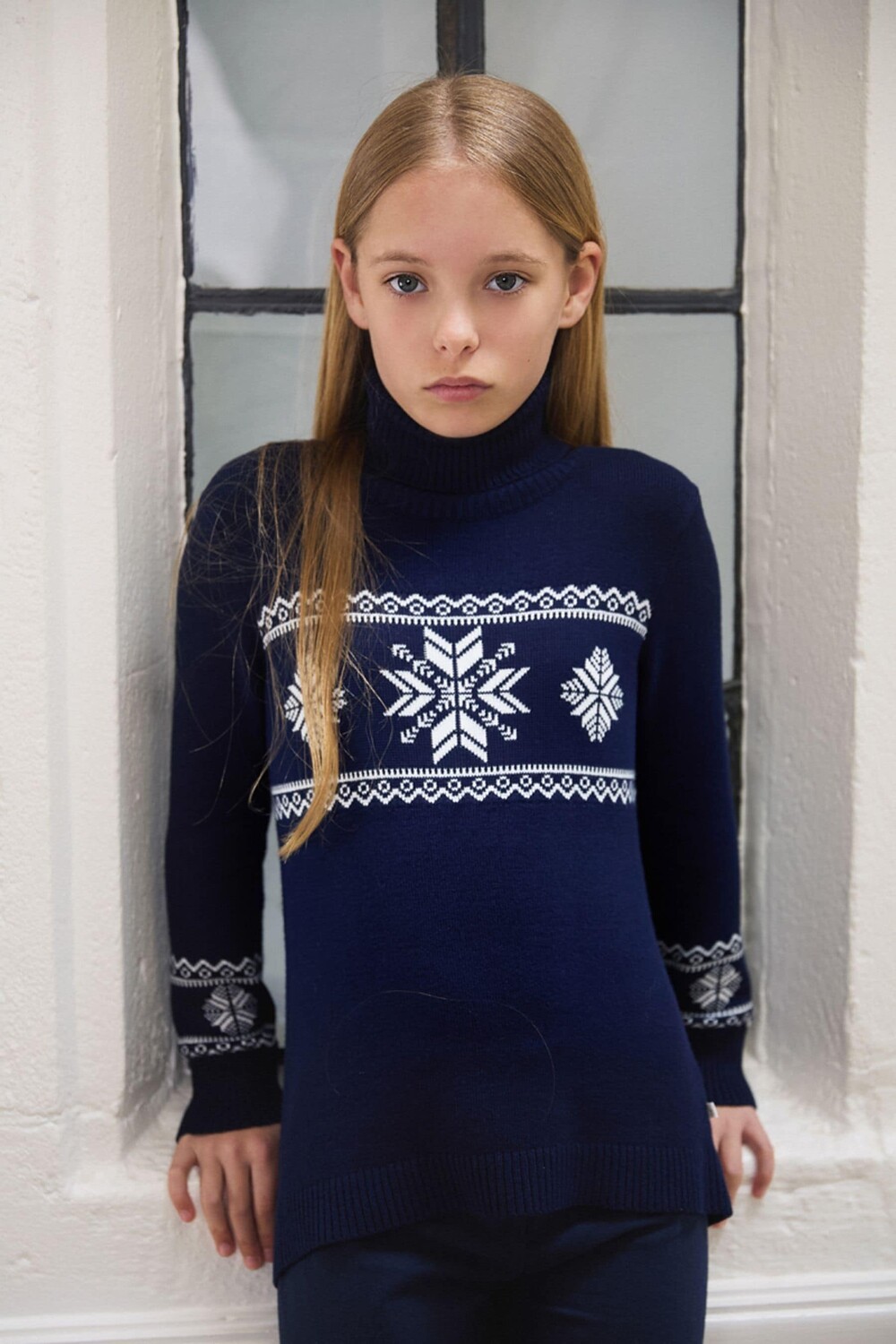 Детский облегающий крой рождественский джемпер со снежинками The Little Tailor, синий
Детский облегающий крой рождественский джемпер со снежинками The Little Tailor, синий