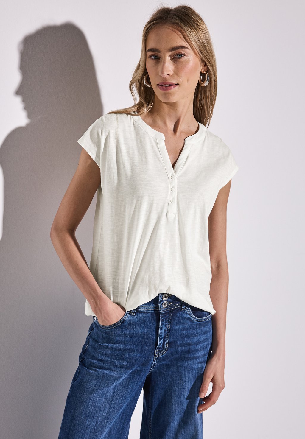 Базовая футболка Street One, кремовый
Базовая футболка Street One, кремовый