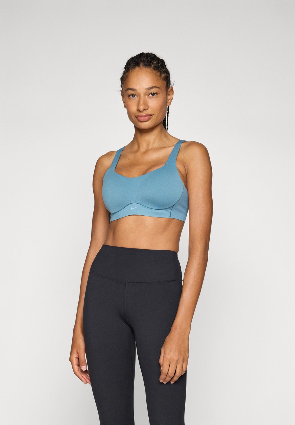 Спортивный бюстгальтер с сильной поддержкой ALATE BRA Nike Performance, синий
Спортивный бюстгальтер с сильной поддержкой ALATE BRA Nike Performance, синий