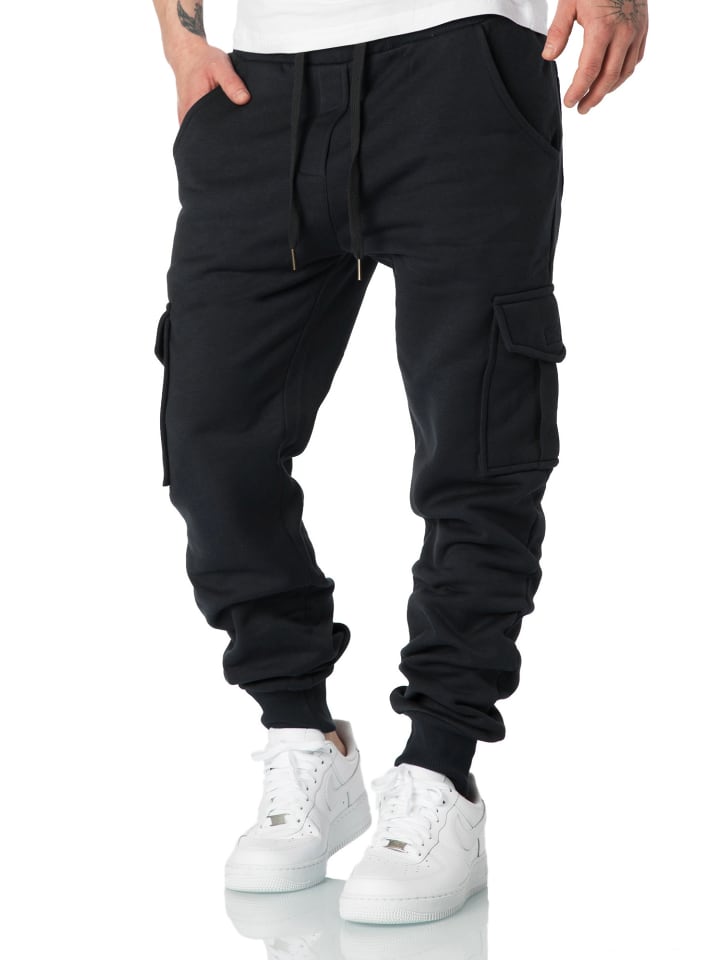 Спортивные брюки JOHN черного цвета REPUBLIX
Спортивные брюки JOHN черного цвета REPUBLIX