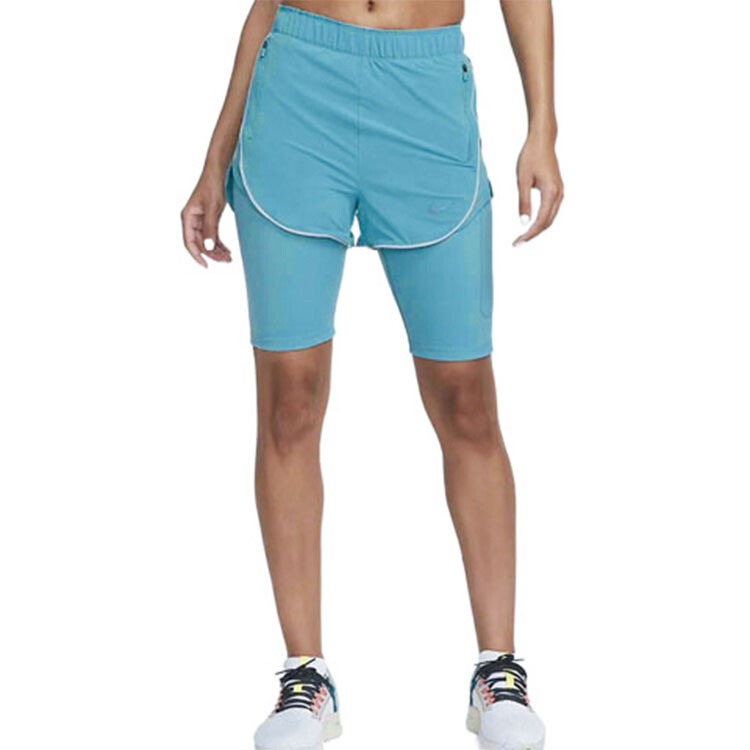 Женские повседневные шорты Nike, цвет Blue
Женские повседневные шорты Nike, цвет Blue