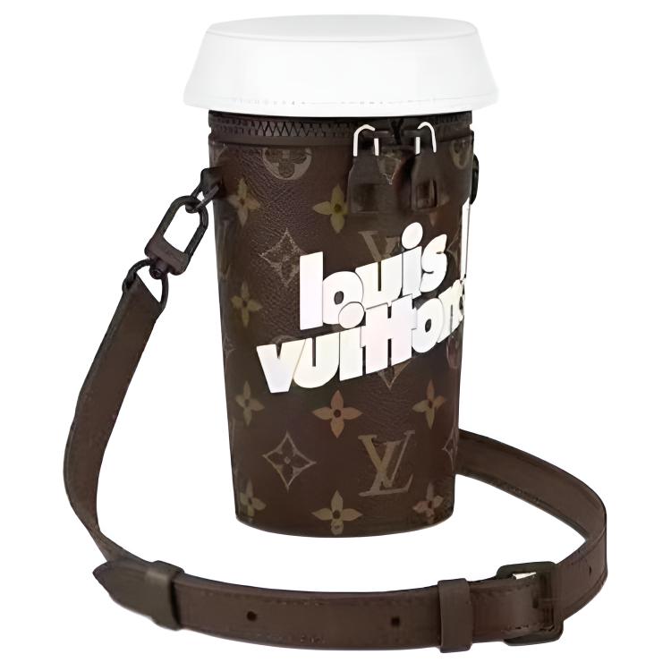 LOUIS VUITTON Кожаная наплечная сумка через плечо мужская коричневая
LOUIS VUITTON Кожаная наплечная сумка через плечо мужская коричневая