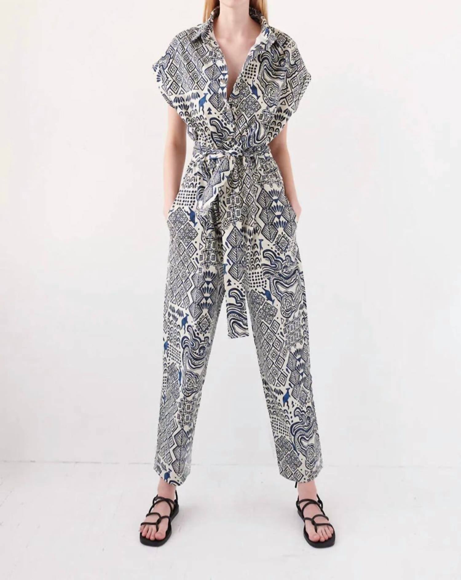 Комбинезон Nama в цвете Maali White CHUFY
Комбинезон Nama в цвете Maali White CHUFY