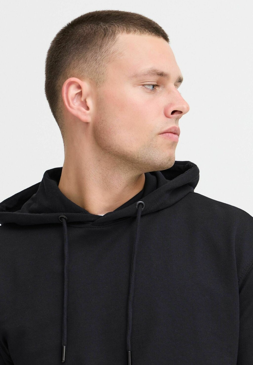 Толстовка с капюшоном Blend, черный
Толстовка с капюшоном Blend, черный