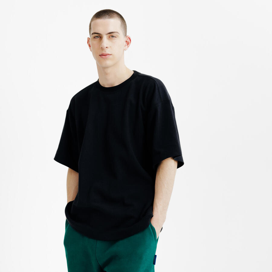 DECATHLON Мужская футболка Elementals чёрная
DECATHLON Мужская футболка Elementals чёрная