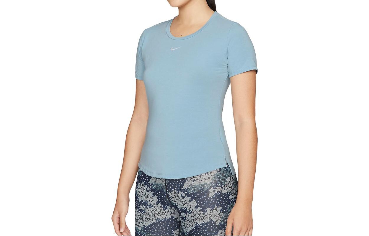 Женская футболка Nike, цвет Blue
Женская футболка Nike, цвет Blue