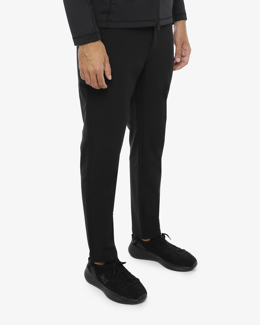 JAKED Черные синтетические спортивные брюки для мужчин
JAKED Черные синтетические спортивные брюки для мужчин