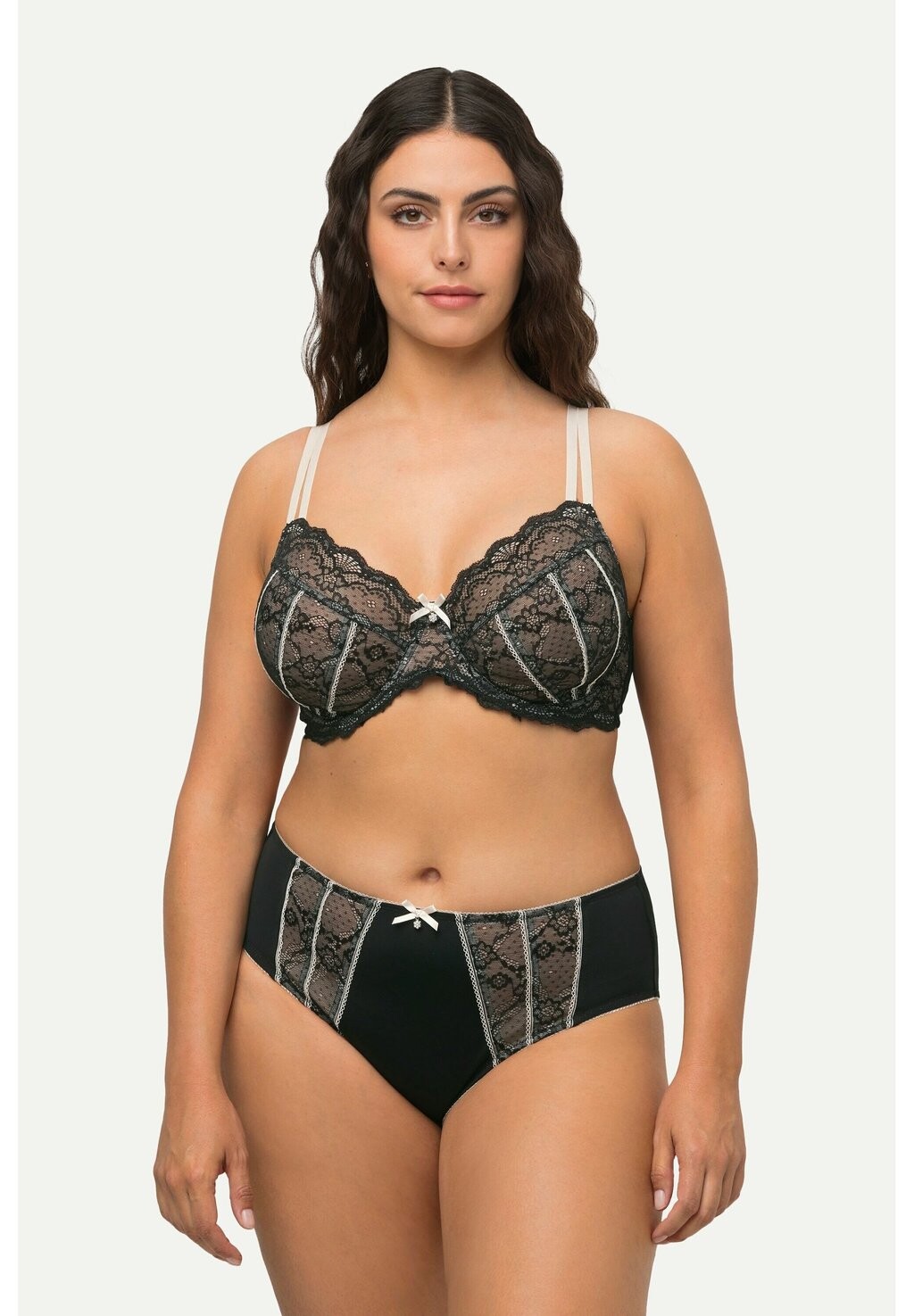 Бюстгальтер на косточках Ulla Popken, черный
Бюстгальтер на косточках Ulla Popken, черный