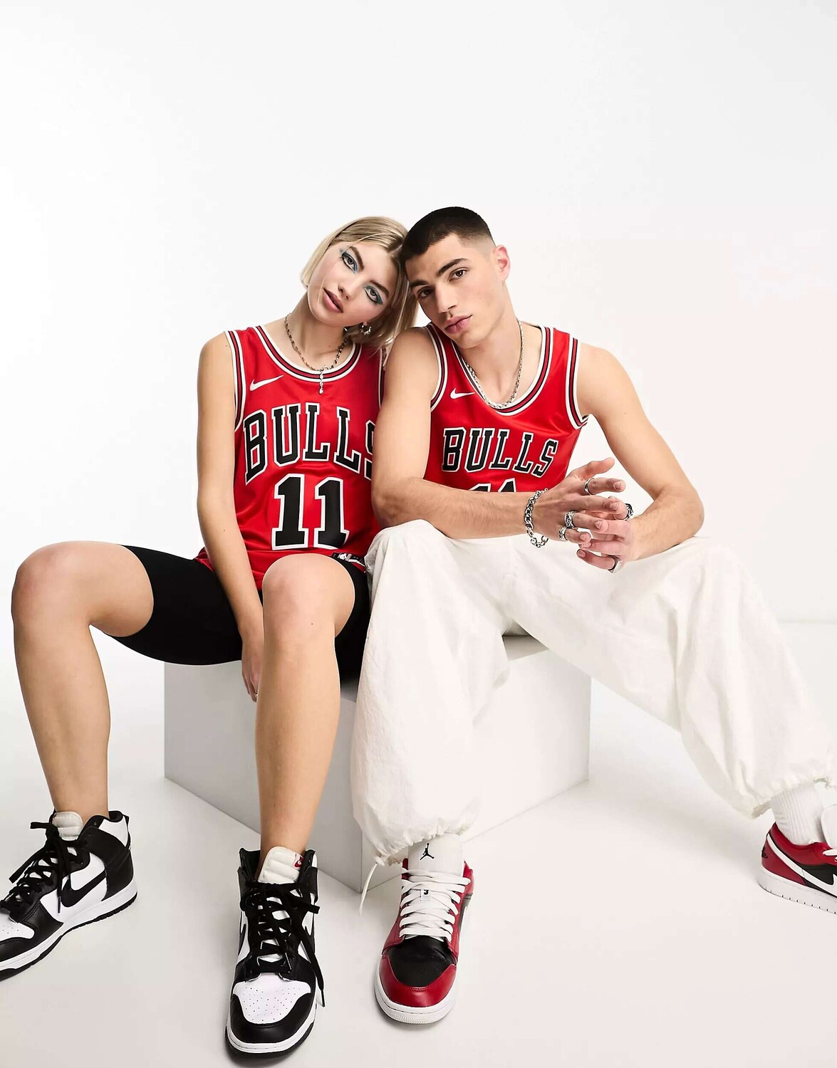 Красный трикотажный жилет Nike NBA унисекс Chicago Bulls Dri-FIT Demar Derozan Icons
Красный трикотажный жилет Nike NBA унисекс Chicago Bulls Dri-FIT Demar Derozan Icons