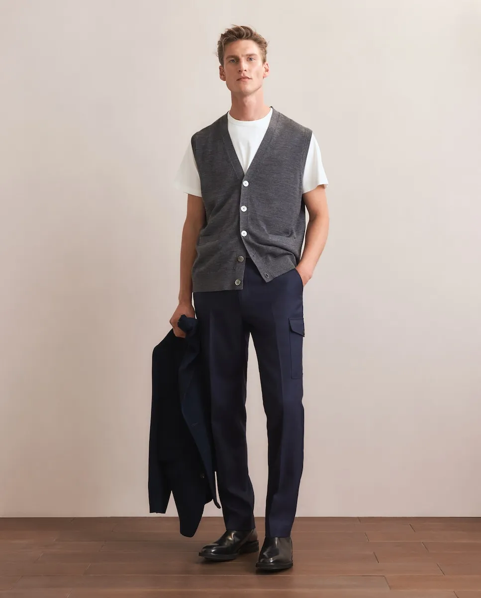 Жилет на пуговицах, гладкий, 100% мериносовая шерсть Emidio Tucci, темно-серый
Жилет на пуговицах, гладкий, 100% мериносовая шерсть Emidio Tucci, темно-серый