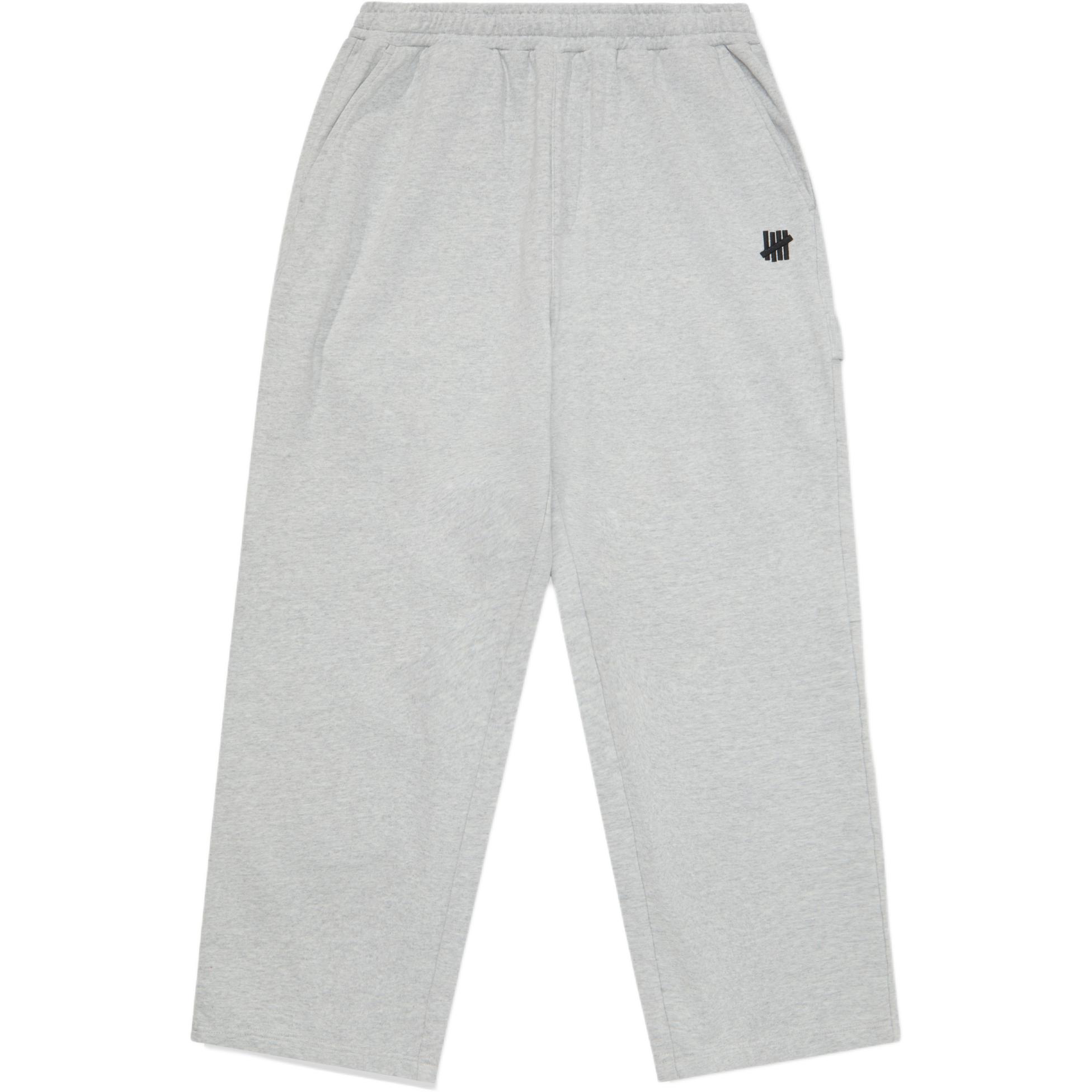 Брюки FW25 Casual Unisex UNDEFEATED, серый
Брюки FW25 Casual Unisex UNDEFEATED, серый