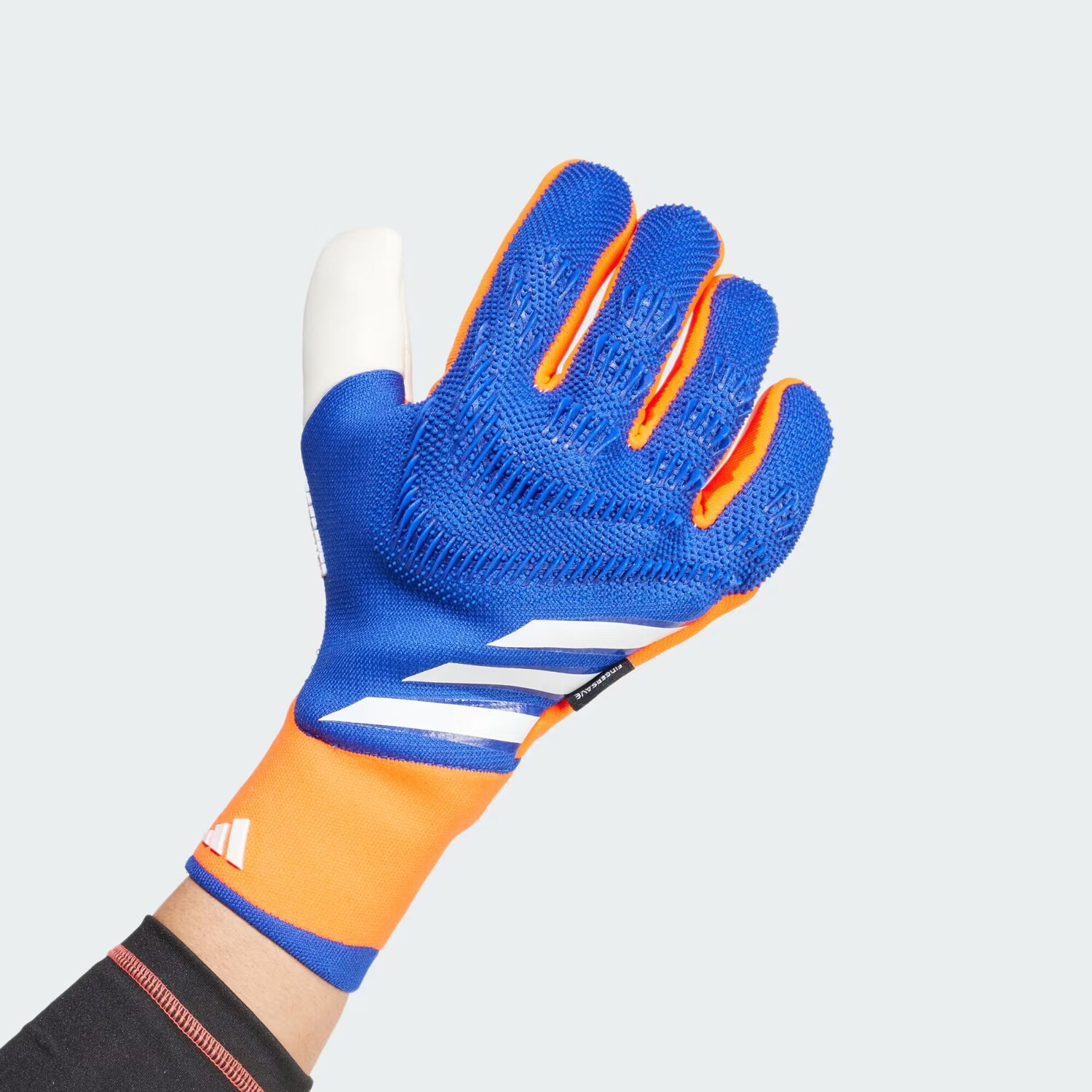 Вратарские перчатки Predator Pro с защитой от пальцев Adidas, цвет Lucid Blue/Solar Red/White
Вратарские перчатки Predator Pro с защитой от пальцев Adidas, цвет Lucid Blue/Solar Red/White