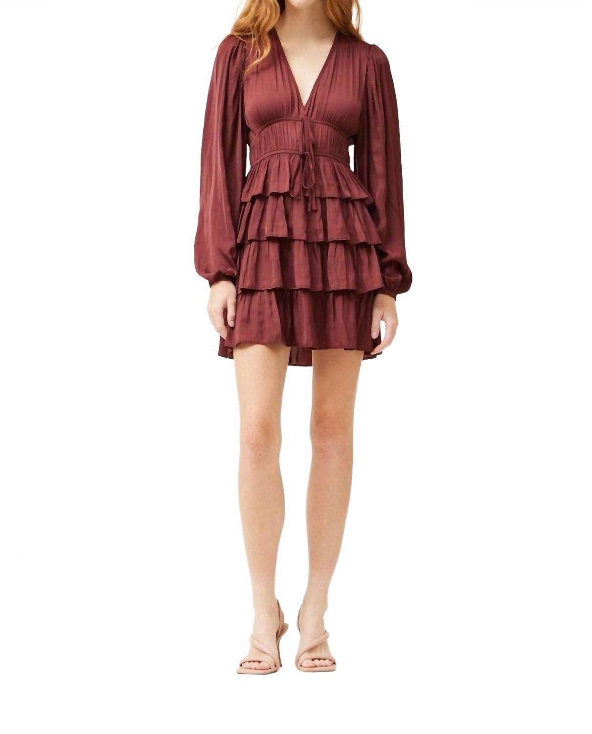 Исса Сборчатое платье с рюшами из сатина в бордовом цвете GRADE & GATHER
Исса Сборчатое платье с рюшами из сатина в бордовом цвете GRADE & GATHER