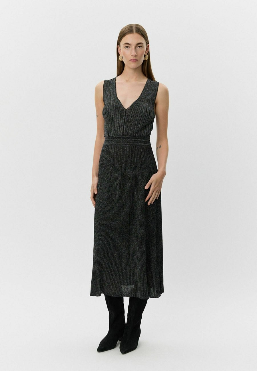 Платье Sofie Schnoor CELESTINESW, Black Glitter/Black
Платье Sofie Schnoor CELESTINESW, Black Glitter/Black