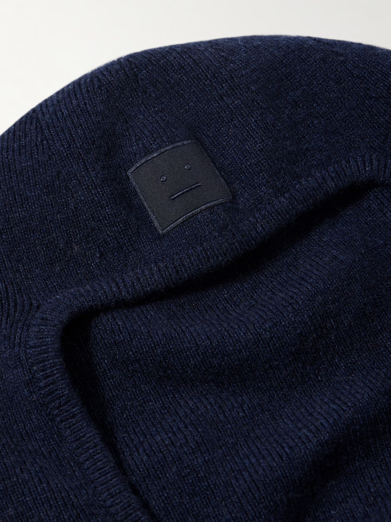 Балаклава Kalas из шерсти и смеси яка с аппликацией логотипа ACNE STUDIOS, синий
Балаклава Kalas из шерсти и смеси яка с аппликацией логотипа ACNE STUDIOS, синий