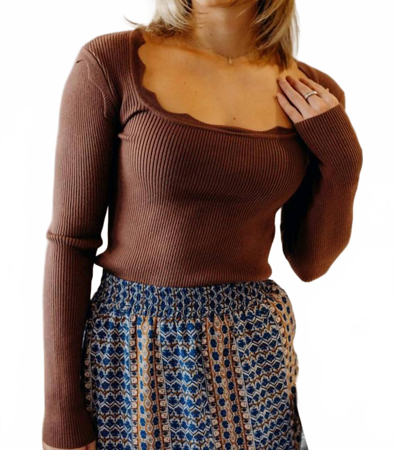 Свитер с длинными рукавами и фестончатым узором цвета какао Mikarose, Cocoa
Свитер с длинными рукавами и фестончатым узором цвета какао Mikarose, Cocoa