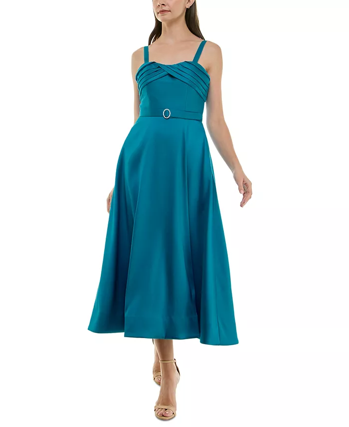 Женское плиссированное платье из микадо с вырезом в форме сердца Taylor, синий
Женское плиссированное платье из микадо с вырезом в форме сердца Taylor, синий