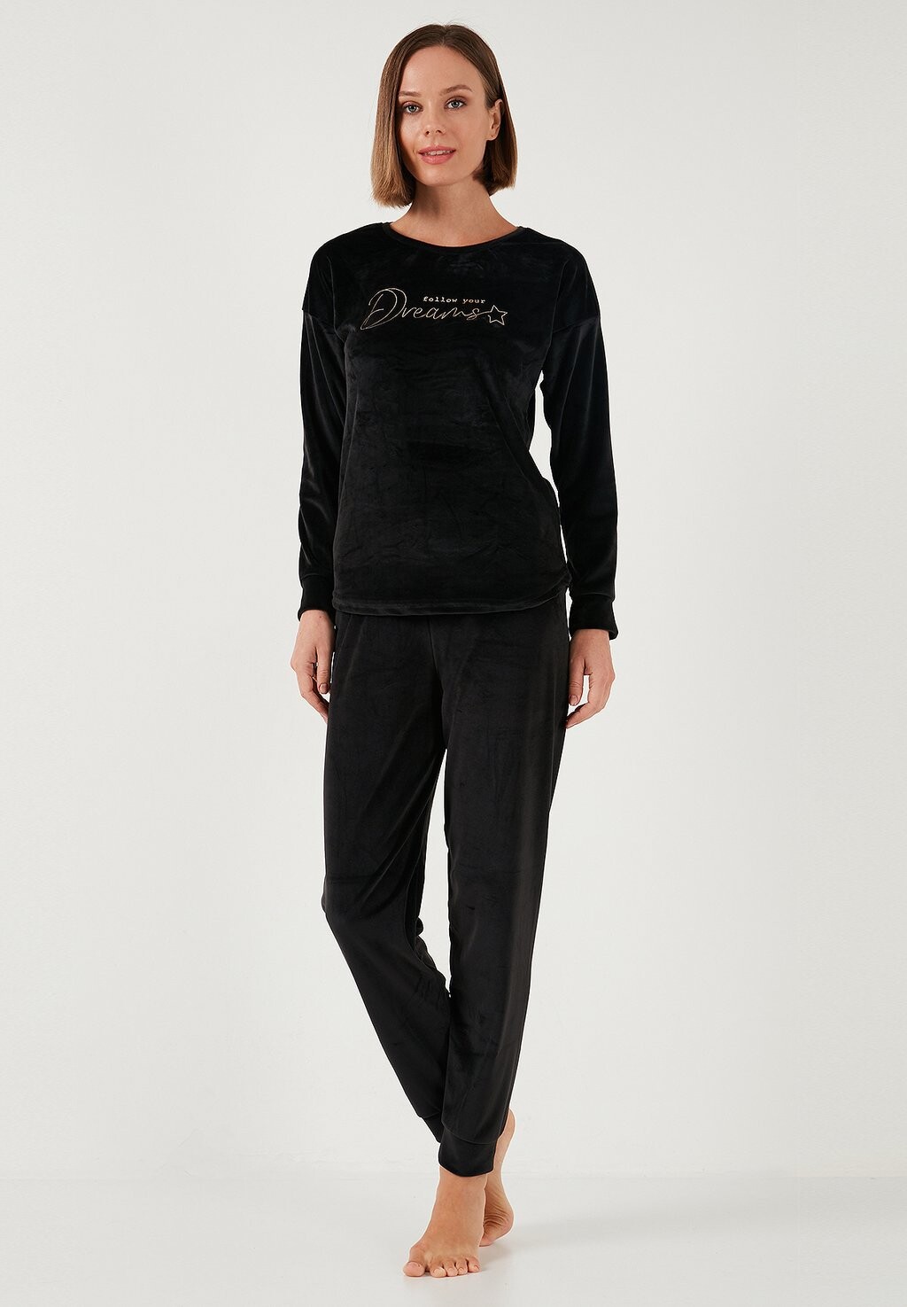 Пижамный комплект SET REGULAR FIT LELA, черный
Пижамный комплект SET REGULAR FIT LELA, черный