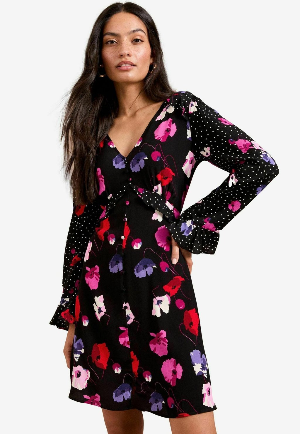 Платье-рубашка Love & Roses, черный
Платье-рубашка Love & Roses, черный