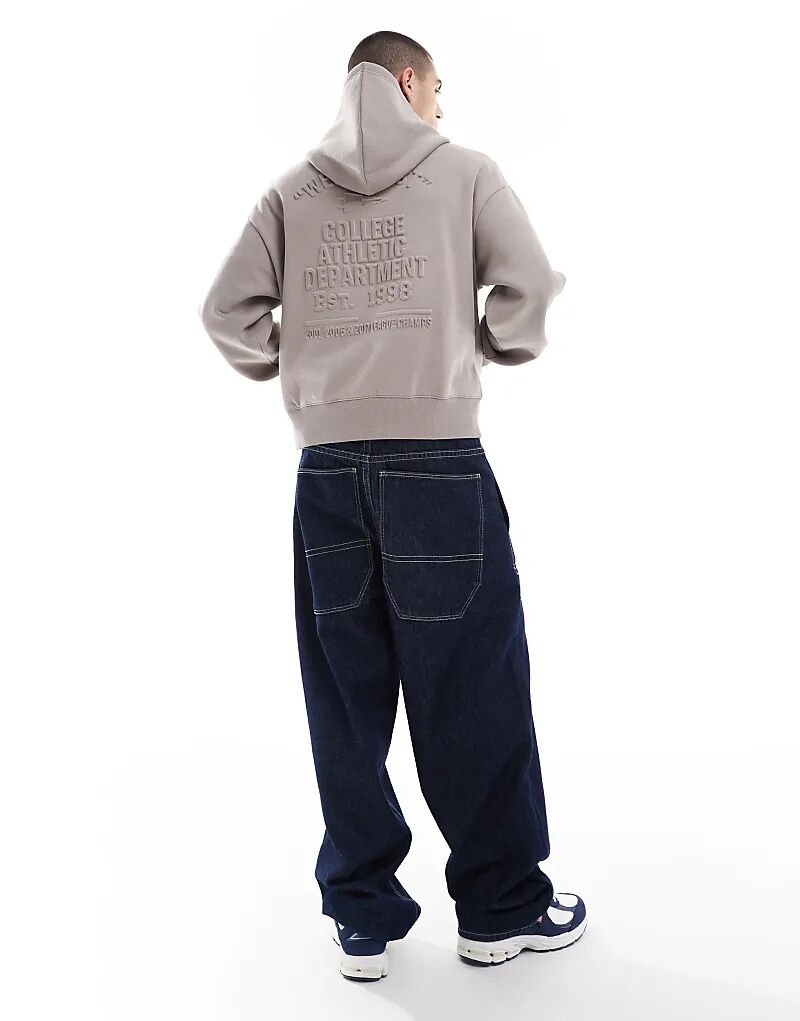 Толстовка с капюшоном с тисненым принтом бежевого цвета Bershka
Толстовка с капюшоном с тисненым принтом бежевого цвета Bershka