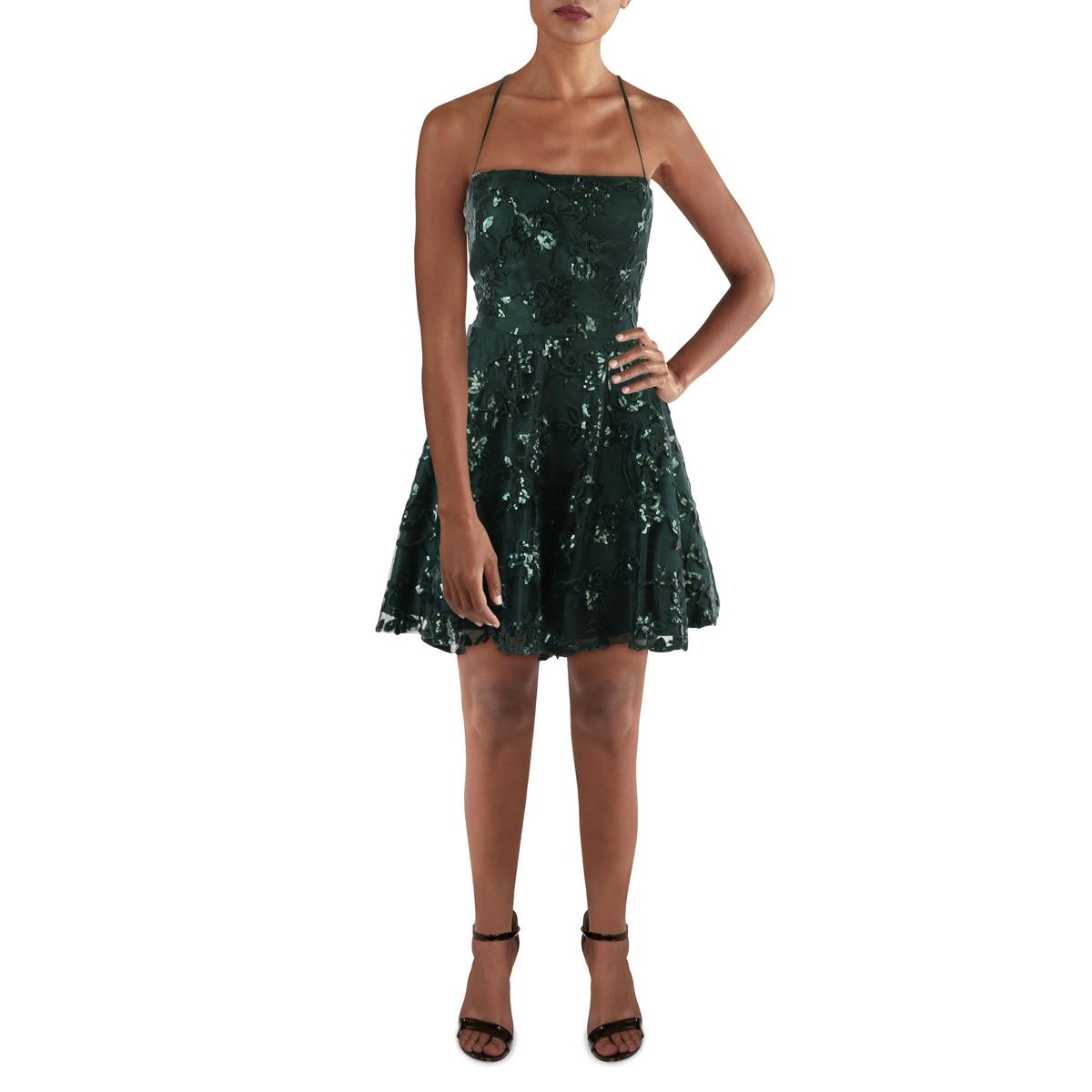 Женское платье-футляр со шнуровкой на спине, расшитое пайетками B. Darlin, цвет hunter
Женское платье-футляр со шнуровкой на спине, расшитое пайетками B. Darlin, цвет hunter