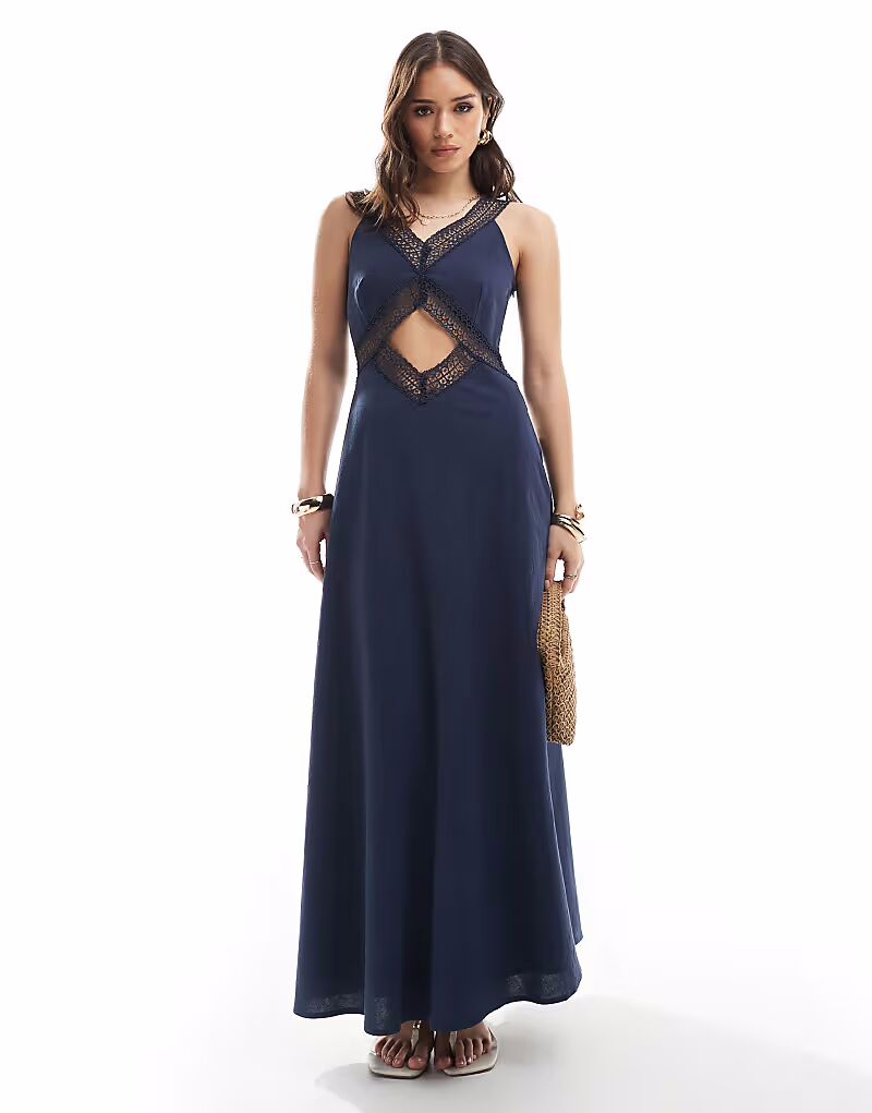 Длинное платье 4th & Reckless с V-образным вырезом спереди, отделкой крючком, темно-синего цвета
Длинное платье 4th & Reckless с V-образным вырезом спереди, отделкой крючком, темно-синего цвета