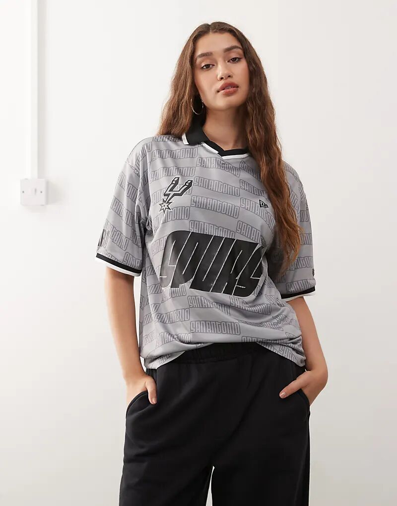 Спортивный топ New Era San Antonio Spurs с воротником серого цвета
Спортивный топ New Era San Antonio Spurs с воротником серого цвета